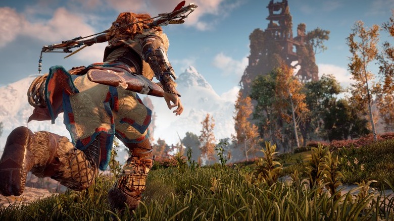 Aloy running through field