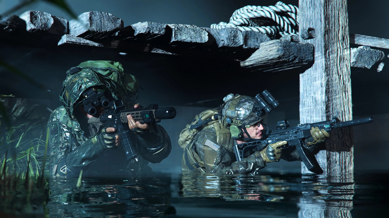 Characters moving sneakily through water in "Call of Duty: Modern Warfare 2 (2022)"