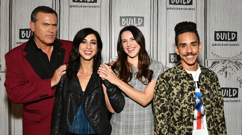 Bruce Campbell, Dana DeLorenzo, Arielle Carver-O'Neill, and Ray Santiago