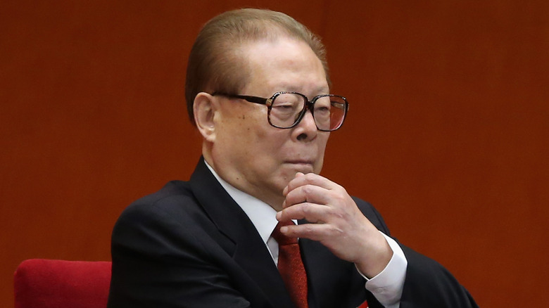 Jiang Zemin contemplating meeting