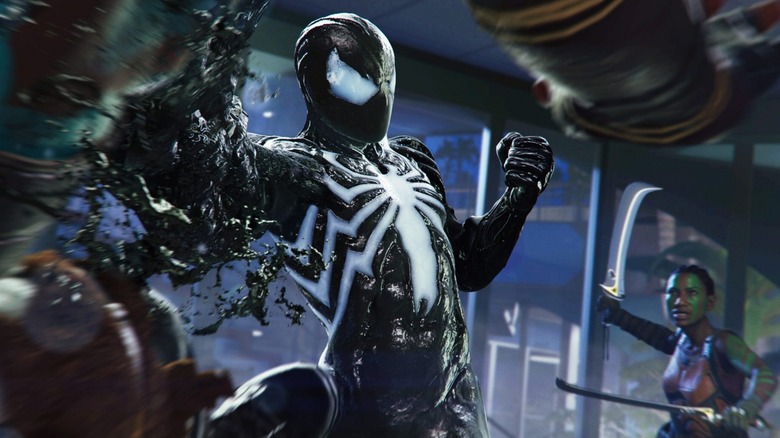 Symbiote Peter punches enemy