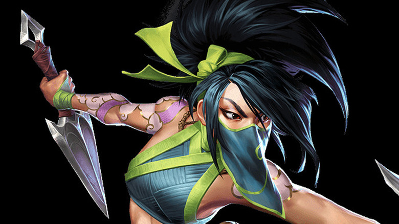 Akali wielding blades