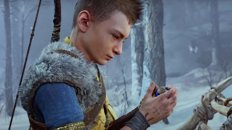 Atreus examining orb