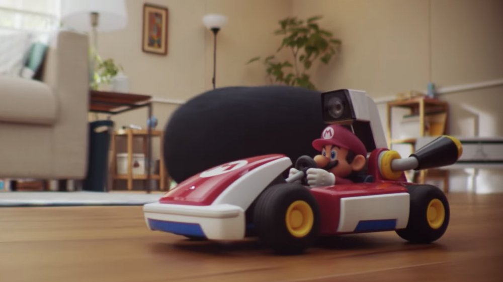 Here's How Much Room You'll Need To Play Mario Kart Live: Home Circuit