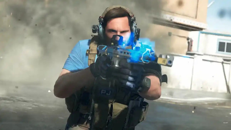 Lionel Messi in Modern Warfare 2 with gun
