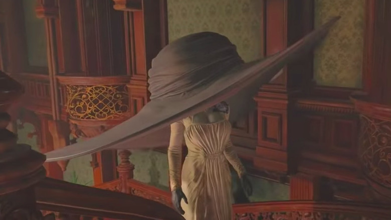 Lady Dimitrescu giant hat mod