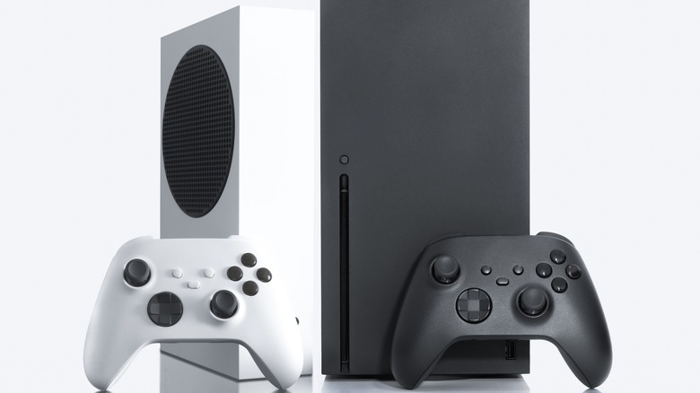 Xbox Series consoles together