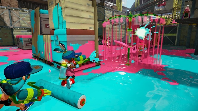 Inklings fighting in Splatoon