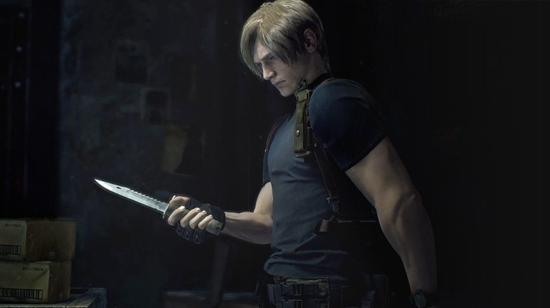 Leon holding Combat Knife