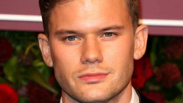 Jeremy Irvine awards show closeup