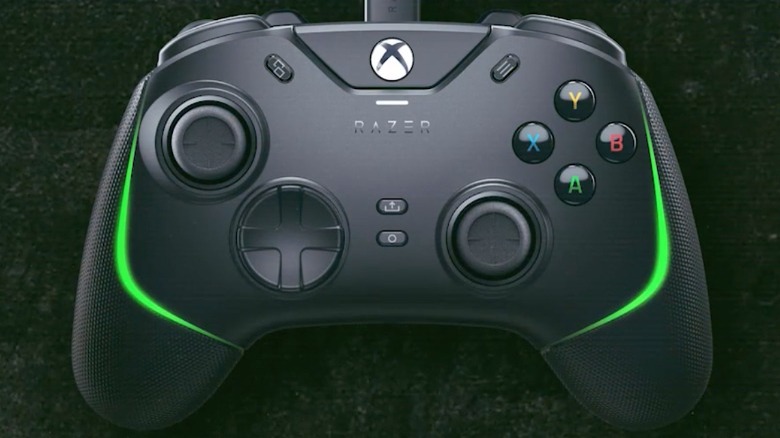 A Razor Xbox controller