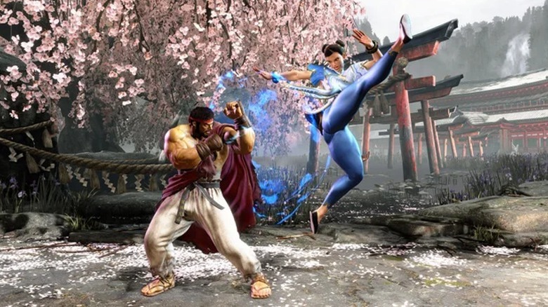 Chun-Li kicking Ryu