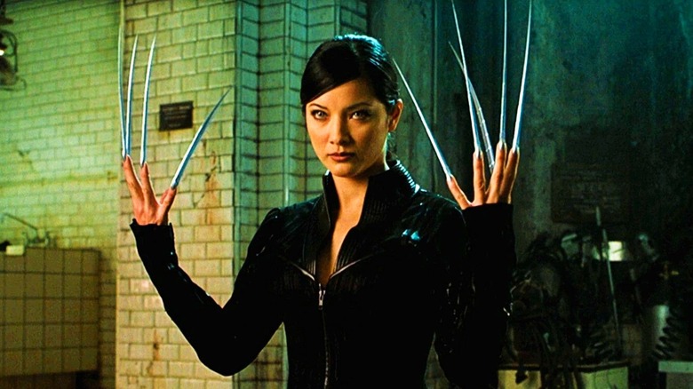 Lady Deathstrike brandishing claws