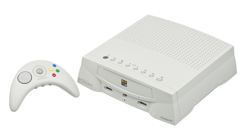 Apple Bandai Pippin console and controller