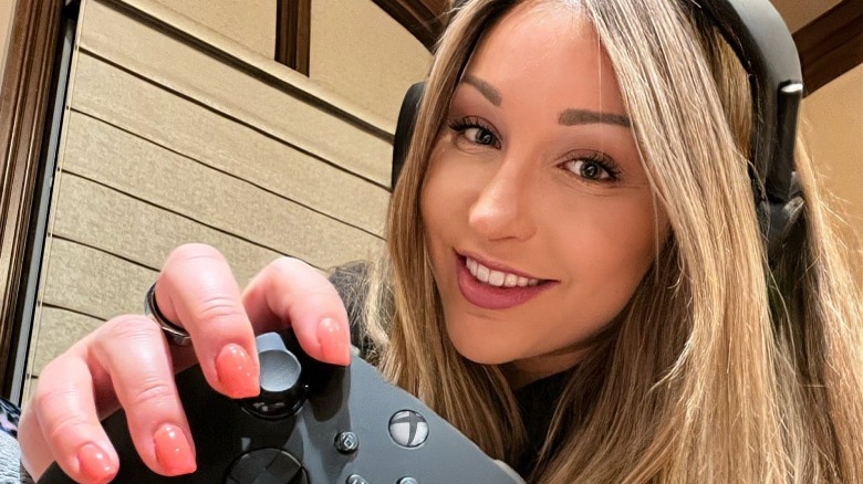 Jessica Blevins with Xbox controller