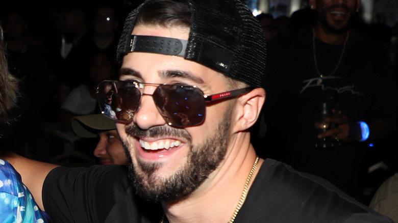 Nickmercs shades at party