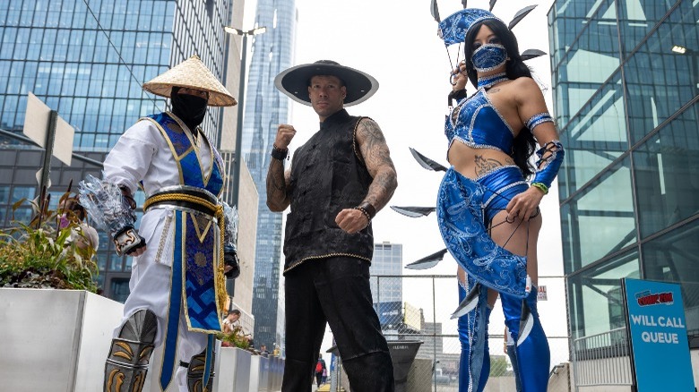 Mortal Kombat cosplayers