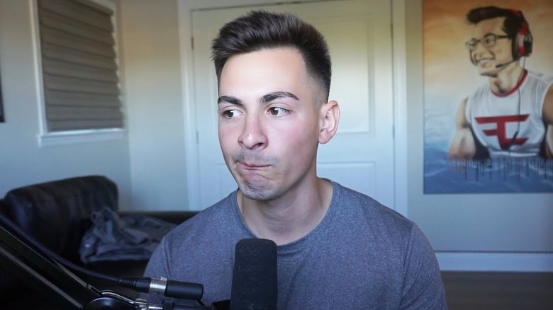 Censor Youtuber making face