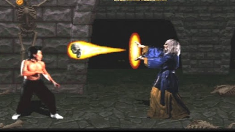 Shang Tsung fireball at Liu Kang