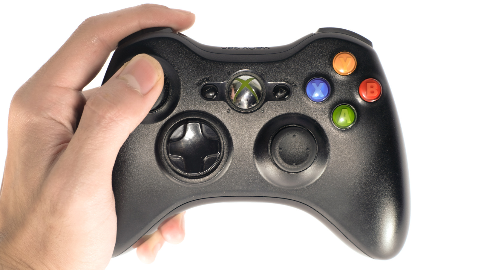 Iconic Xbox 360 controller returns in 2023, thanks to Hyperkin