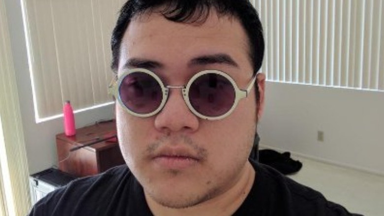 Scarra in glasses