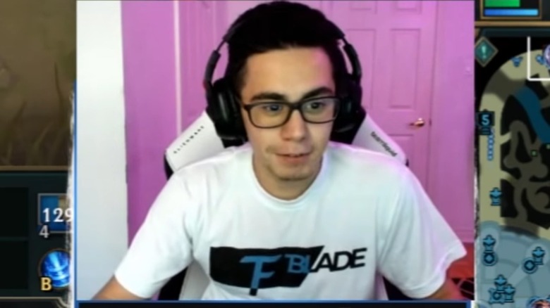 tf blade playing League of Legends