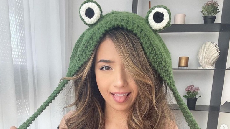 Pokimane in frog hat