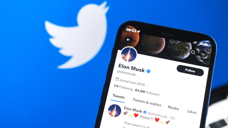 Phone Twitter Elon Musk profile