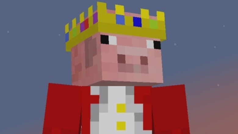 Technoblade's pig wearing a crown Minecraft character